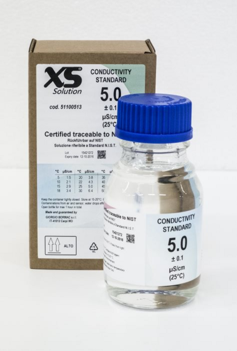 51100513 XS Basic EC 5.0  µS/cm /25°C, 280ml glass bottle Test solution 